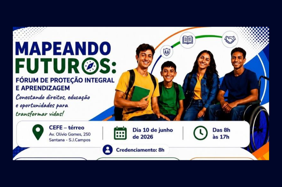 quatro jovens estudantes num quadro azul e branco, com dados sobre o evento